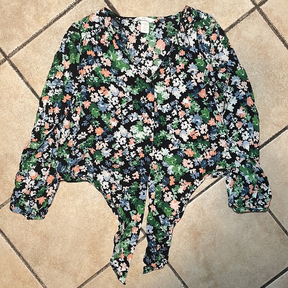 H&M | Floral Tie Blouse